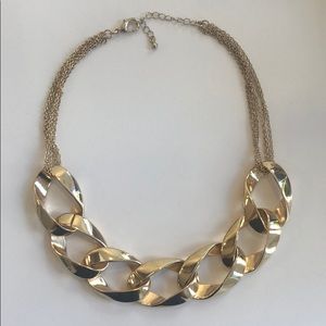 Gold chain necklace